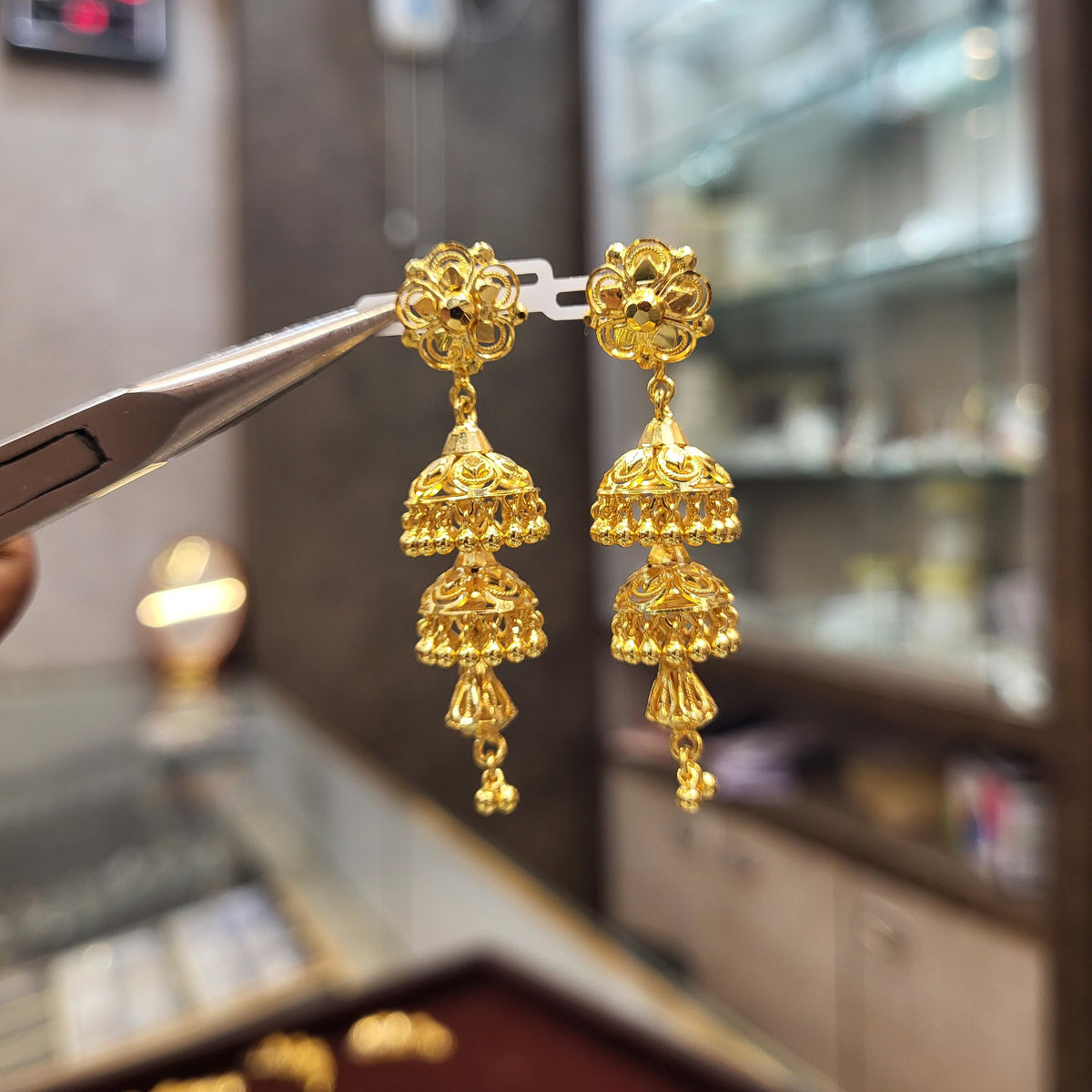 3 Step Kaju katli Jhumka (Medium)